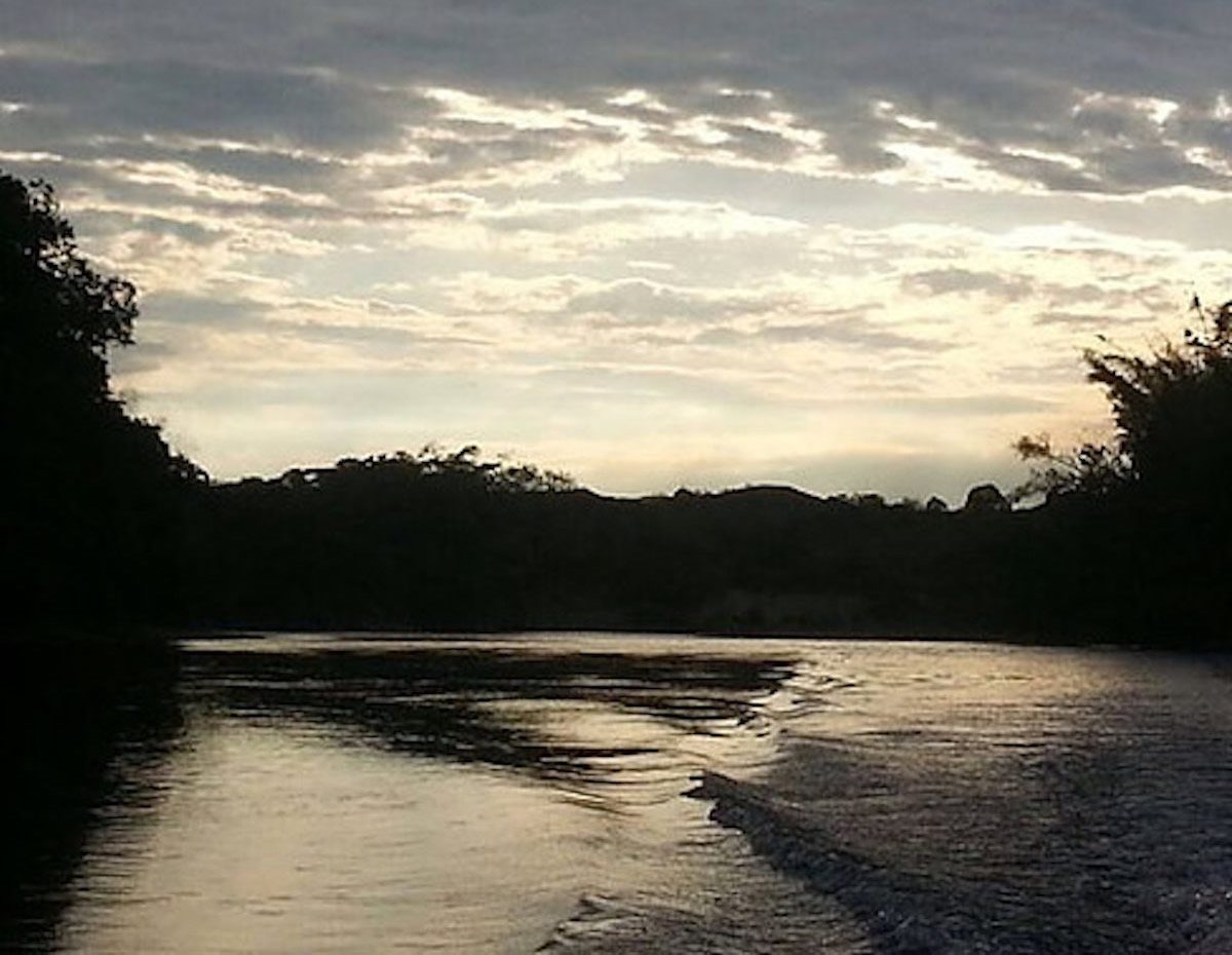 hotel comodo en puerto triunfo